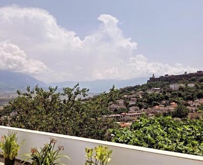 Gjirokaster Hotel | Jons Apartment