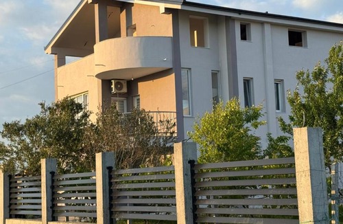 Qerek Apartment | Jony appartement