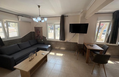 Neapoli-Sykies Apartment | JORDAN's ROOM 27