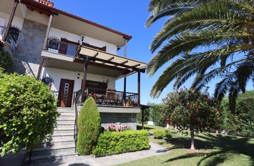 Pefkochori Villa | K-Home villa, your enchanting getaway