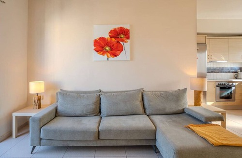 Kalyves Apartment | Kalives Sand - Beachfront apartment