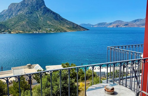 Mirties Hotel | Kaloniki Rooms & Suites