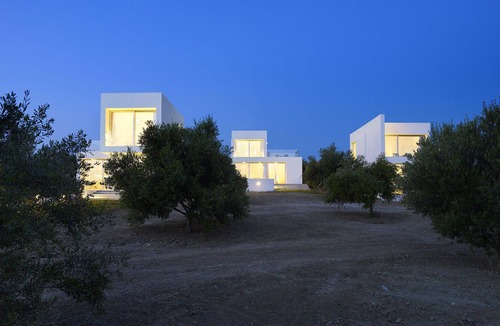 Pylos-Nestoras Villa | KALYPSO RESIDENCE Minimalist luxurious villas with private pools