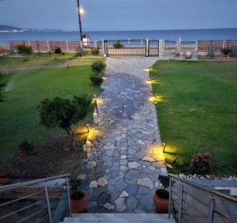 Polygyros Apartment | Kalyves beach - seafront apartment