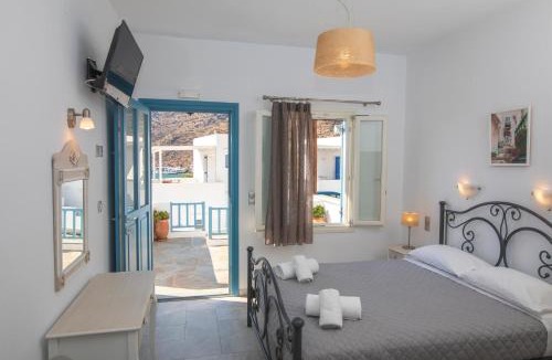 Kamares Hotel | KAMARADO STUDIOS