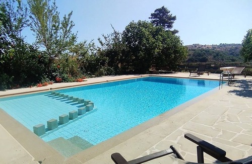 Maheri House | Kamares Private Pool stone Villa