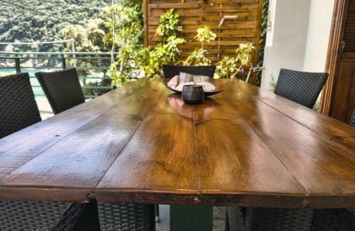 Keramidi House | Kamari Guesthouse