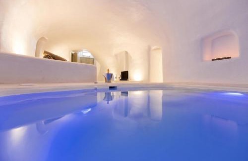 Megalochori House | Kampanario Luxury Two-Bedroom Villa with Private Jacuzzi