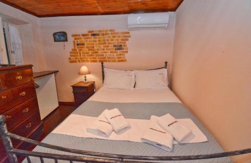 Old Town Apartment | Kampielo Homes - Budget room prv bathroom
