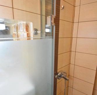 Old Town Apartment | Kampielo Homes - Budget room prv bathroom