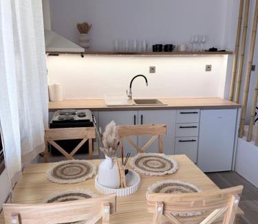 Kanala Apartment | Kanal Vstay #1