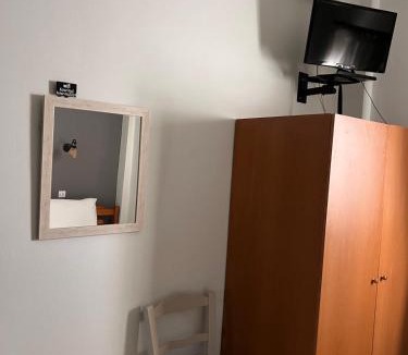 Kala Nera House | Kanarinia Guesthouse