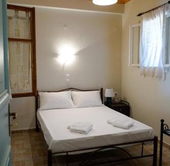 Vavkeri Villa | Kantounia Stonehouse
