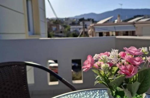 Chios Apartment | Kap Home · Central · Private Balcony