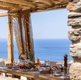 Exomvourgo Villa | Kapsalos Villas