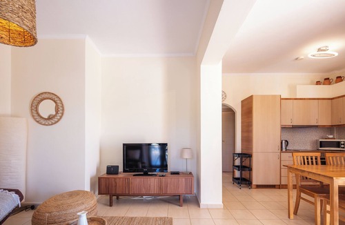 Karoti Apartment | Karoti 18 apartment, w/private garden & common pool