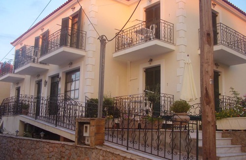 Pylos Apartment | Kastro Hotel