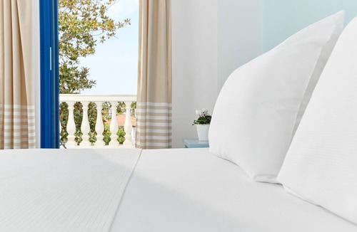 Ormos Prinou Hotel | Kazaviti Hotel
