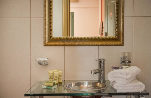 Agia Efimia Hotel | Kefalonia Bay Palace by GHH