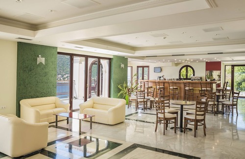 Agia Efimia Hotel | Kefalonia Bay Palace by GHH