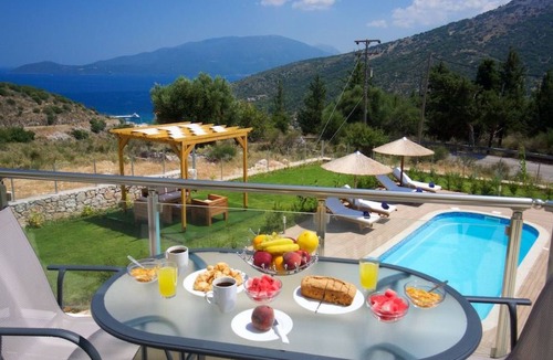 Agia Efimia House | Kefalonia Horizon Villa by Interhome