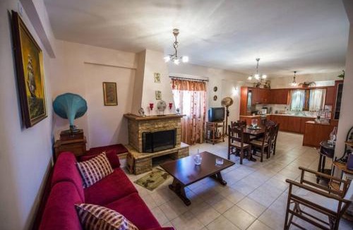 Lefktron Villa | Kelly's Villa in Stoupa