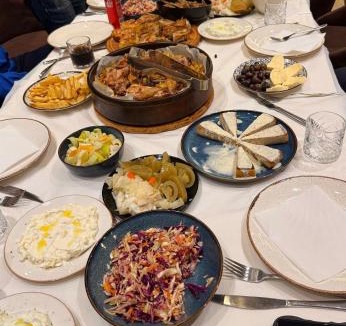 Sakës Hotel | Keshtjella Duka