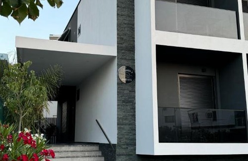 Vlore Hotel | Kevin's ApartHotel