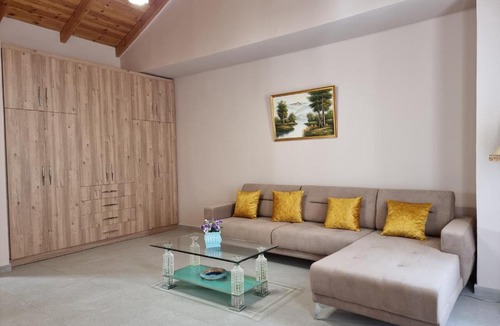 Himare Apartment | KK 1908 Residence