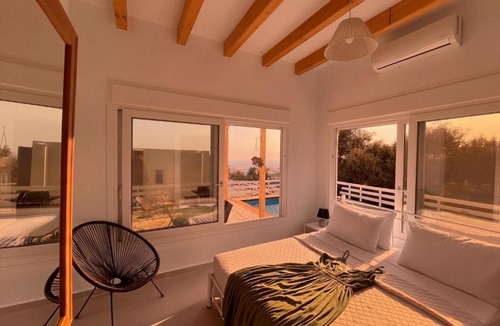 Faistos Villa | Klima Breeze