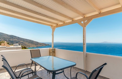 Agia Eleousa Apartment | 'KNA Studio C' with Sea View, Wi-Fi and Air Conditioning