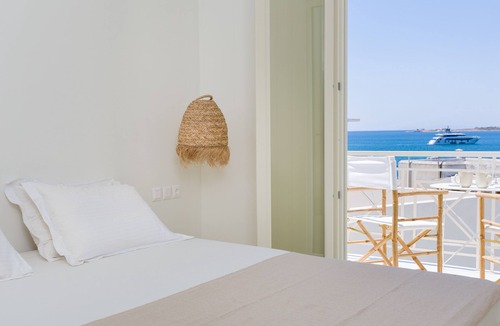 Parikia Hotel | Kokoon