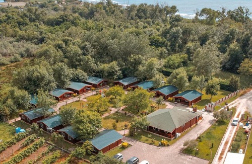 Sakës Ski Chalet | Kompleksi Turistik Leonardo