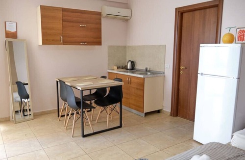 Orikum Condo | Kondo Stays - Melon Apartment 3