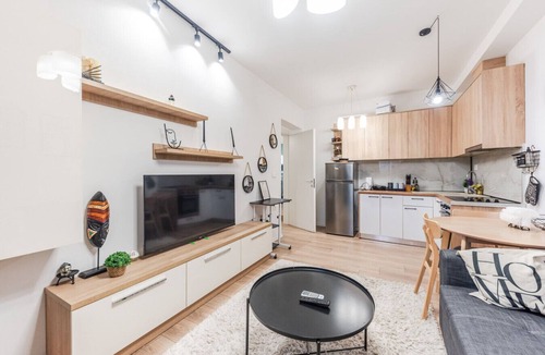 Tirana Apartment | Kondo Stays - Noir Apartment