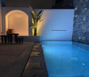 Messaria Villa | Koniko Santorini Private Pool Villas