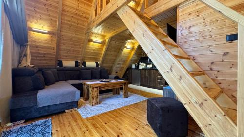Albanian Riviera Apartment | Konispol Mandarin Cabin