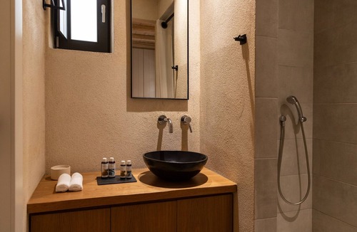 Oitylo House | Korona Boutique Hotel - Deluxe Room
