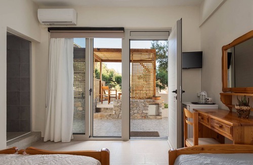 Fragkokastello Apartment | Koutelo by The Sea
