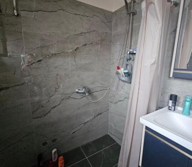 Librazhd Apartment | Kristina Guesthouse