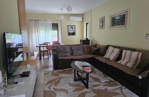Librazhd Apartment | Kristina Guesthouse