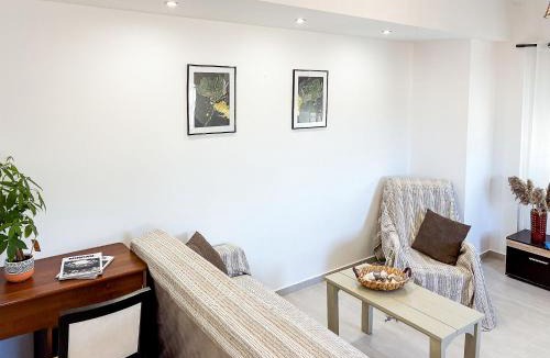 Agios Nikolaos Town Apartment | Krystalenia's Grove House