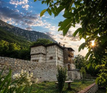 Diber County Hotel | Kulla Hupi Agriturism