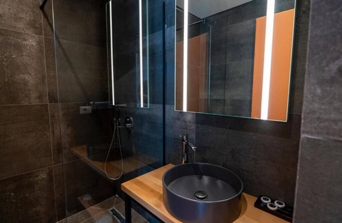 Leskovik Hotel | Kulm Vitalonga
