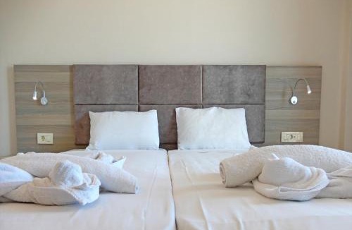 Elation Hotel | La Grotta