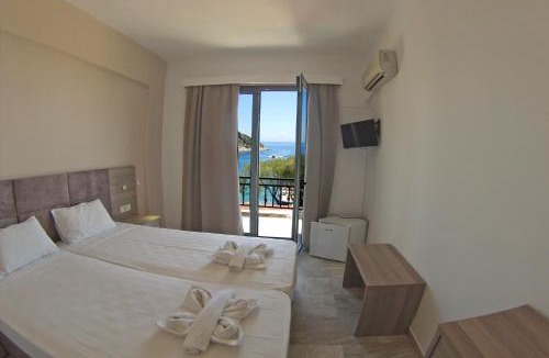 Elation Hotel | La Grotta