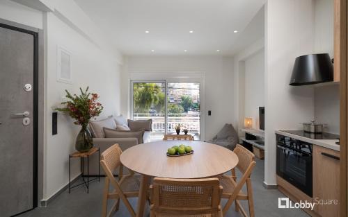 Peiraiki Apartment | La Mer Apartment by LobbySquare
