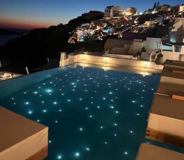 Oia Hotel | La Perla Villas and Suites - Adults Only