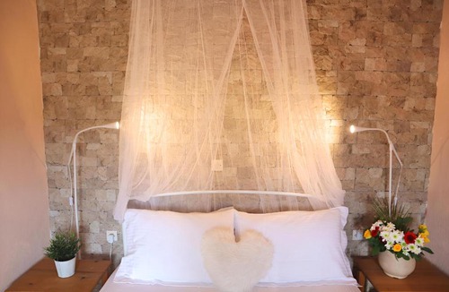 Astris House | La Rosalie