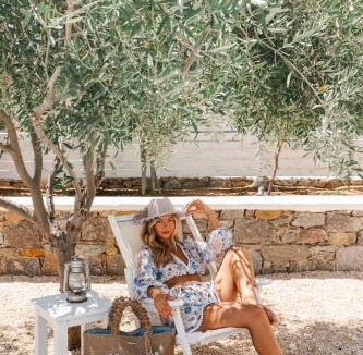 Glastros Hotel | La Stella Stay